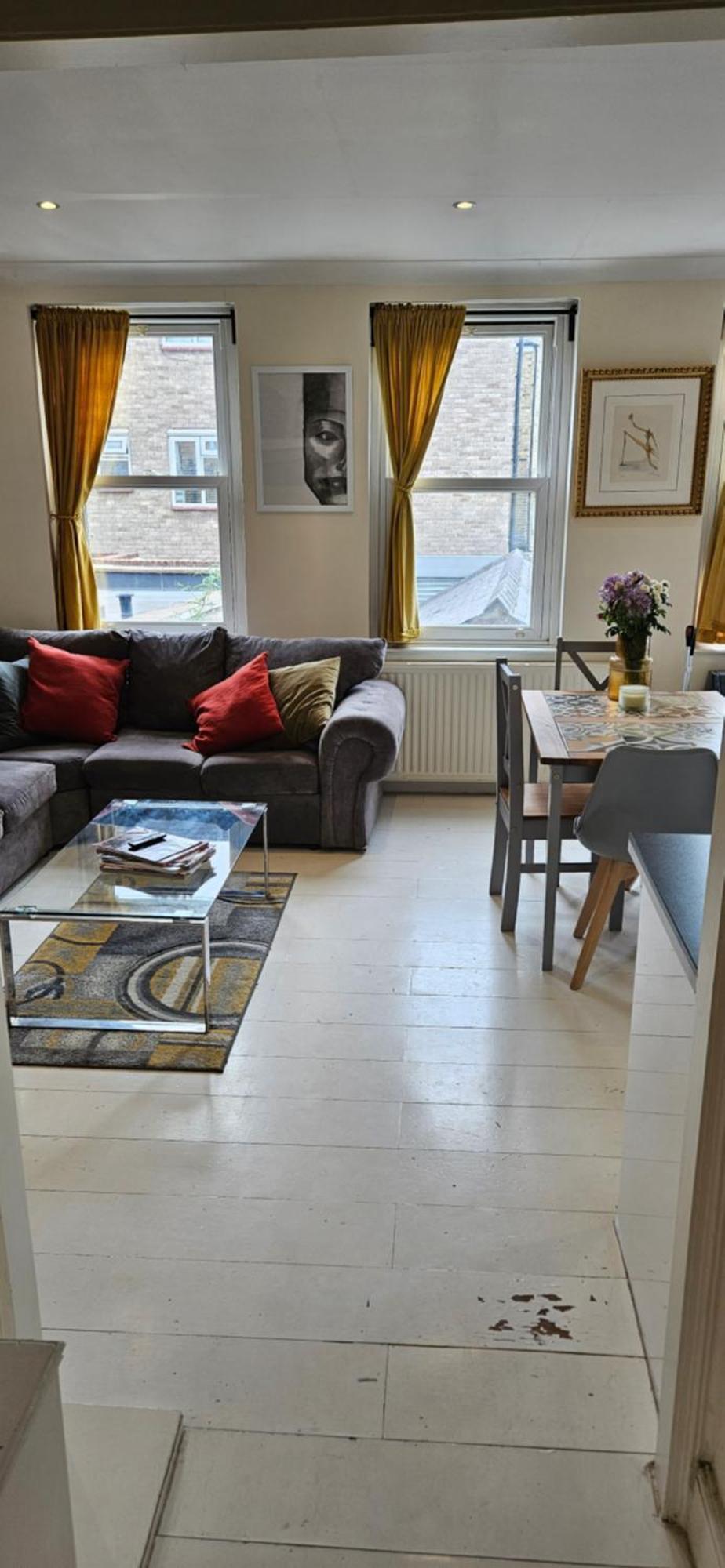 Apartament In Barnes Londra